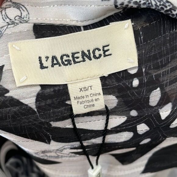 NWT L'AGENCE Nina Black Trópical Leaf print blouse - Picture 5 of 5
